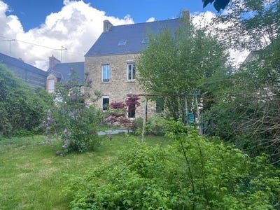 /international/fr/questembert-brittany-310106054883/
