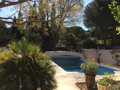 /international/fr/la-grande-motte-languedoc-roussillon-310107599885/