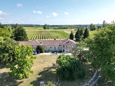 /international/fr/sauveterre-de-guyenne-aquitaine-310106711038/