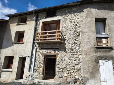 /international/fr/roquefort-de-sault-languedoc-roussillon-310107760663/