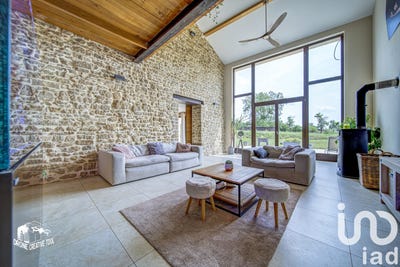 /international/fr/roussy-le-village-lorraine-310100232146/