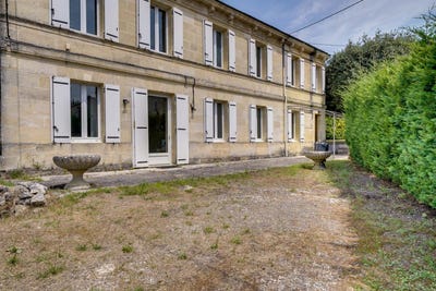 /international/fr/prignac-et-marcamps-aquitaine-310099630124/