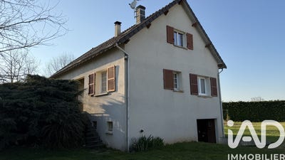 /international/fr/saint-martin-des-lais-auvergne-310106590741/