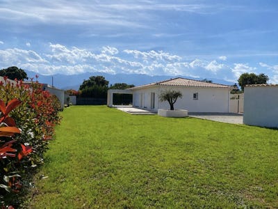 /international/fr/ghisonaccia-corsica-310108650587/