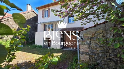/international/fr/la-rochepot-burgundy-310119358546/
