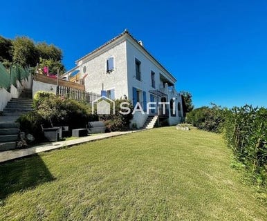 /international/fr/borgo-corsica-310102460645/