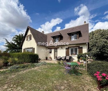 /international/fr/fresnay-sur-sarthe-pays-de-la-loire-310106488727/