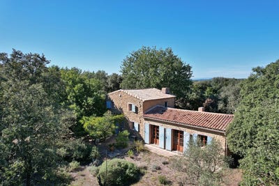 /international/fr/uzes-aquitaine-310109109353/