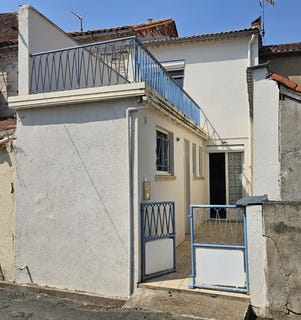 /international/fr/lafitte-sur-lot-aquitaine-310119970826/