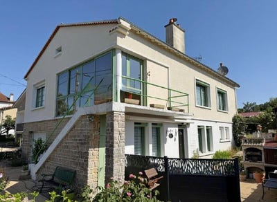 /international/fr/civray-centre-val-de-loire-310109044333/?lang=id