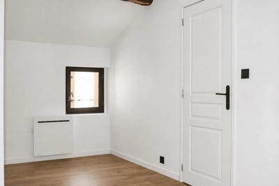/international/fr/merindol-provence-alpes-cote-d-azur-310108943866/