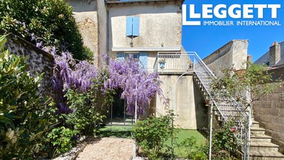 /international/fr/rochechouart-limousin-120088390834/