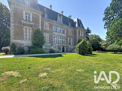 /international/fr/la-ferte-alais-ile-de-france-310108950399/