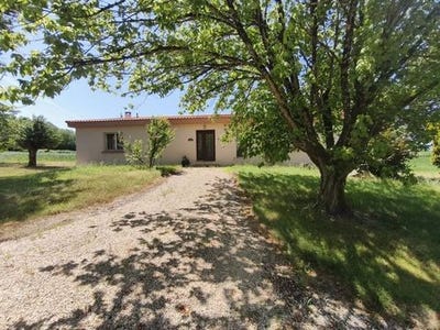 /international/fr/nesmy-pays-de-la-loire-310101390563/?lang=en