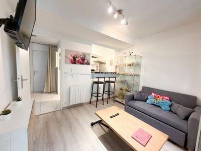/international/fr/la-chapelle-en-serval-picardie-310108530583/