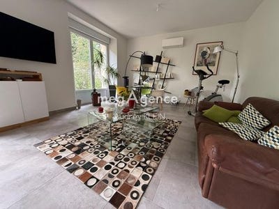/international/fr/etigny-burgundy-310108898510/