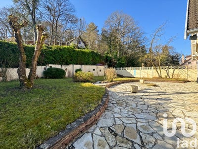 /international/fr/bures-sur-yvette-ile-de-france-310099114153/