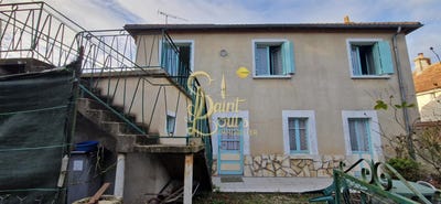 /international/fr/la-tour-saint-gelin-centre-val-de-loire-310105082174/