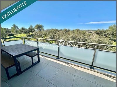 /international/fr/villeneuve-les-avignon-languedoc-roussillon-310106996996/