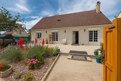 /international/fr/villers-cotterets-picardie-310100763339/