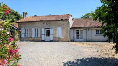 /international/fr/saint-christoly-de-blaye-aquitaine-310108942616/