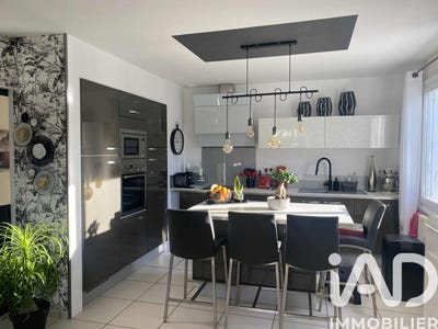 /international/fr/bessines-charente-310105375492/