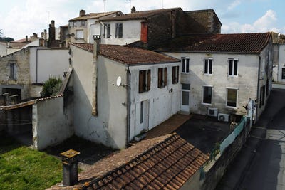 /international/fr/saint-genis-de-saintonge-charente-310104467897/