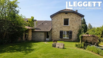 /international/fr/chalus-auvergne-310108036655/?lang=it