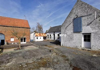 /international/fr/curgies-calais-310106612043/