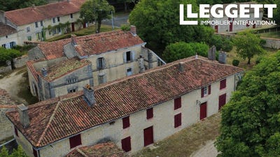 /international/fr/aubigne-pays-de-la-loire-310102244234/