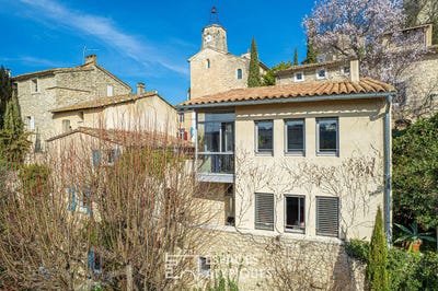 /international/fr/pernes-les-fontaines-provence-alpes-cote-d-azur-310098060382/