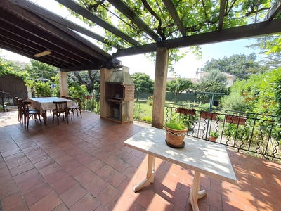 /international/fr/pertuis-provence-alpes-cote-d-azur-310098747334/