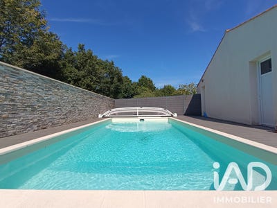 /international/fr/sainte-foy-pays-de-la-loire-310109015349/