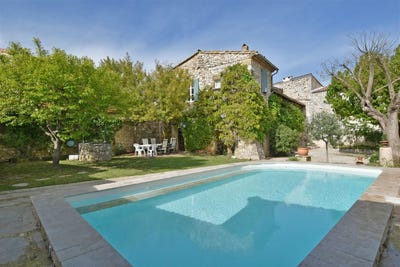 /international/fr/sommieres-languedoc-roussillon-310100279567/