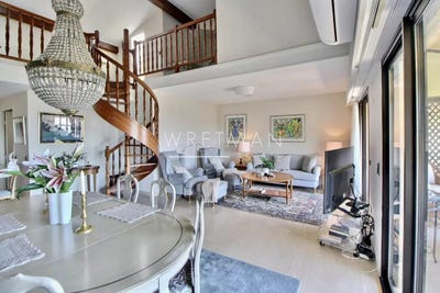 /international/fr/mougins-provence-alpes-cote-d-azur-310100605046/