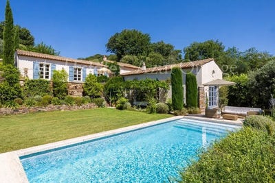 /international/fr/grimaud-provence-alpes-cote-d-azur-310109022602/