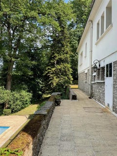/international/fr/joue-les-tours-centre-val-de-loire-310109113944/