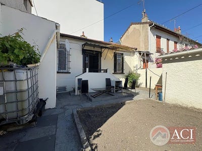 /international/fr/saint-denis-ile-de-france-310100760119/