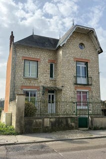 /international/fr/brienon-sur-armancon-burgundy-310106199277/