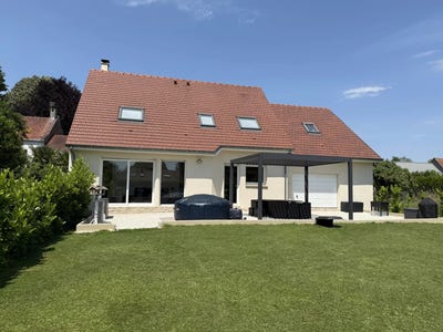 /international/fr/sains-en-amienois-picardie-310108994652/