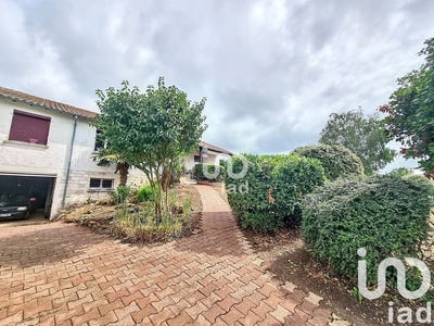 /international/fr/la-villedieu-du-clain-charente-310101173215/?lang=zh-tw