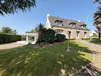 /international/fr/pontivy-brittany-310100402577/