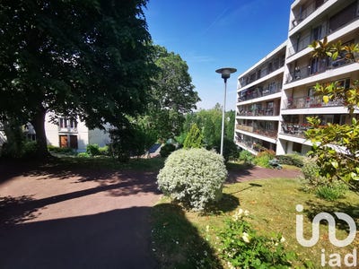 /international/fr/chartres-centre-val-de-loire-310105719062/