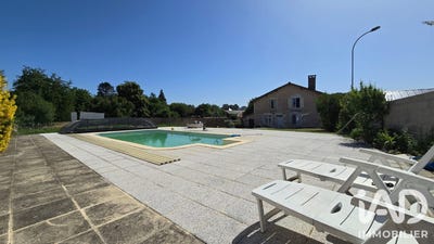 /international/fr/saint-romain-charente-310109018061/?lang=th
