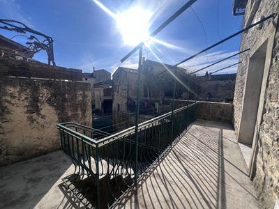 /international/fr/barjac-languedoc-roussillon-310106606581/