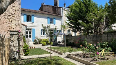/international/fr/brantome-aquitaine-310108602939/?lang=th