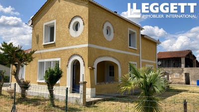 /international/fr/donnezac-aquitaine-310093934218/