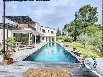 /international/fr/sommieres-charente-310101732229/