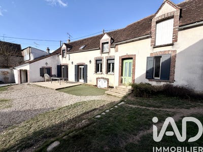 /international/fr/malay-le-grand-burgundy-310105892403/