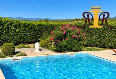 /international/fr/greasque-provence-alpes-cote-d-azur-310120502577/